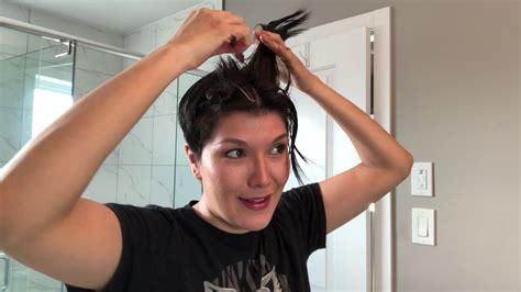 Pixie Cut Using Clippers 的图像结果