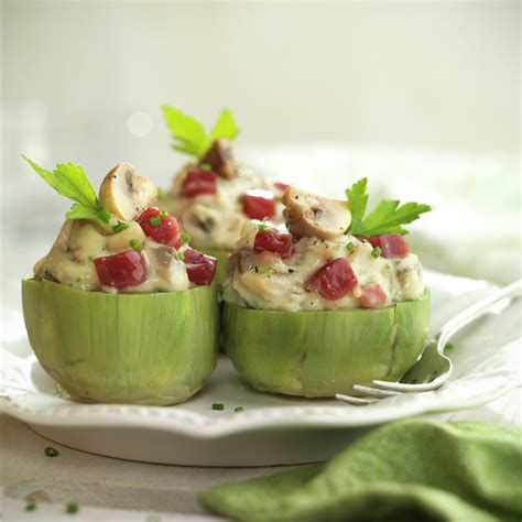 Alcachofas rellenas de jamón y salsa cremosa de champiñones, una receta ...