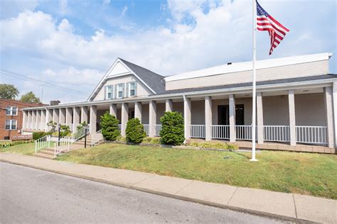 A.F. Crow & Son Funeral Home, Inc. Glasgow Kentucky - Funeral Home Site