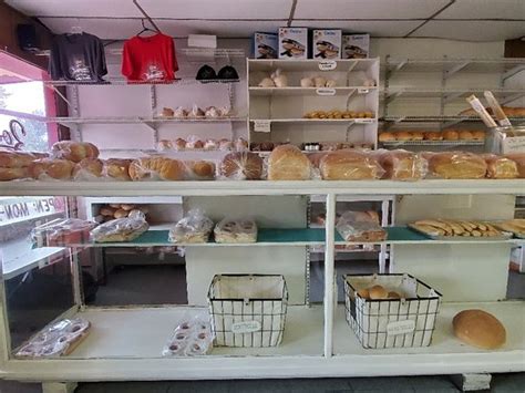 ZOELSMANN'S BAKERY & DELICATESSEN, Pueblo - Restaurant Reviews, Phone ...