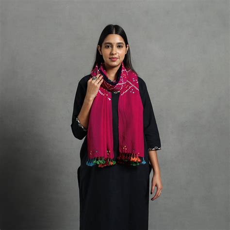 Pink Kutch Handwoven Merino Wool Bandhani Stole