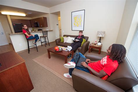Cardinal Court | University Housing Services | Illinois State