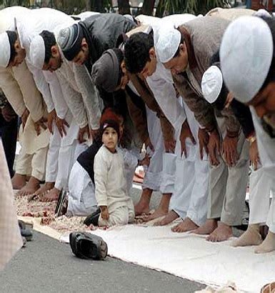 Cemaatle namaz kılmak neden tavsiye edilmiştir?