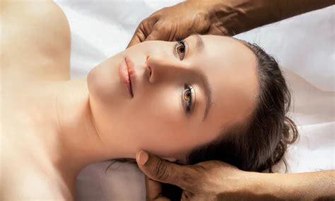 Lymphatic Drainage Massage and its Importance – Shesha Ayurveda