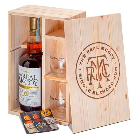 The Real McCoy 12Y 100 Proof Limited Editio 0,7 l 50% Wooden box + 2 ...