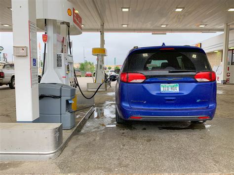 2019 Chrysler Pacifica Hybrid gas mileage review: The ideal family hauler
