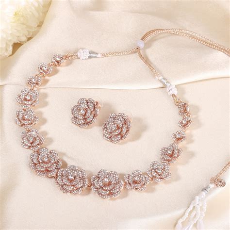 Buy Estele Valentine Special Luxurious Rosegold Plated Rose Motifs ...