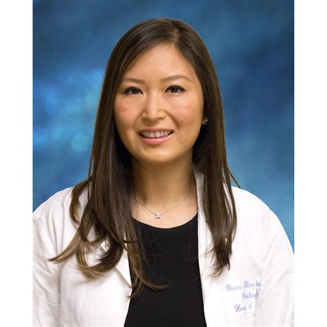 Dr. Grace K. Austin, MD | Valencia, CA | Plastic Surgeon