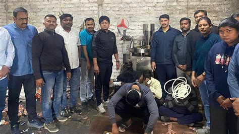 Pune Crime Branch Busts ₹1 Crore Fake RMD Gutkha Factory In Loni Kalbhor