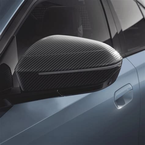 BMW 5 Series (G68): Accessories
