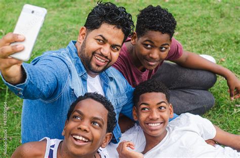 Dominican Latino origin man celebrating father's day with his children ...