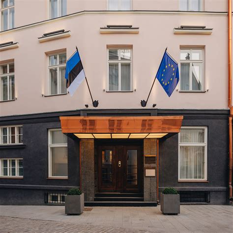 What does "JAR-OPS 1" mean? • GlobeAir