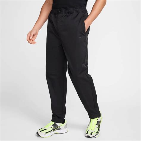 Shop Nike Men's Clothing on Sale in UAE - Discounted Clothing