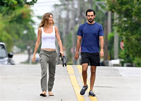 Gisele Bundchen and Joaquim Valente Are Married After Nearly 3 Years ...