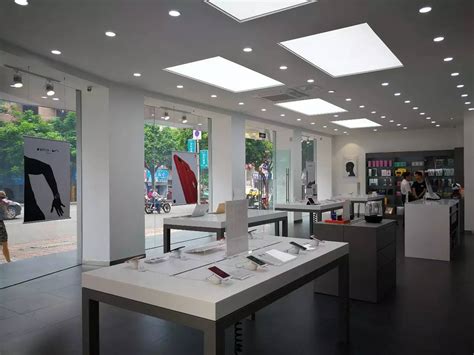 江安终于有Apple官方授权店啦，513盛大开业！苹果7只需1200就能带回家