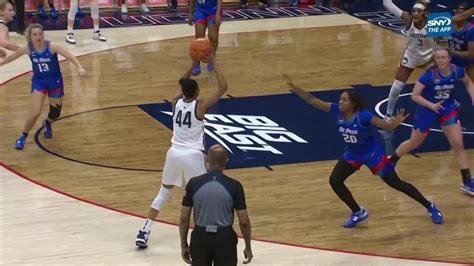 Aubrey Griffin makes a nice read for a UConn basket - ESPN Video