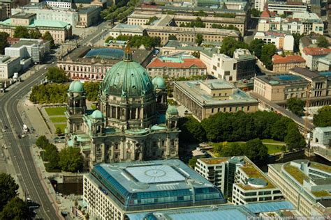 Berlin aus der Vogelperspektive – Die Welt in kleinen Fotogeschichten