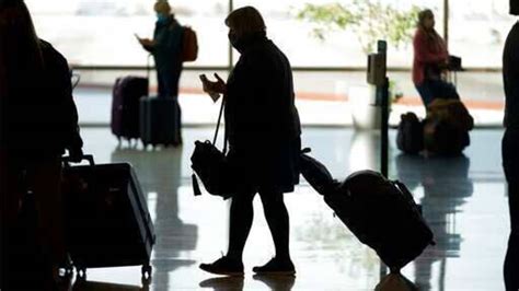 Air passengers violating Covid norms can be deboarded: DGCA | Today News