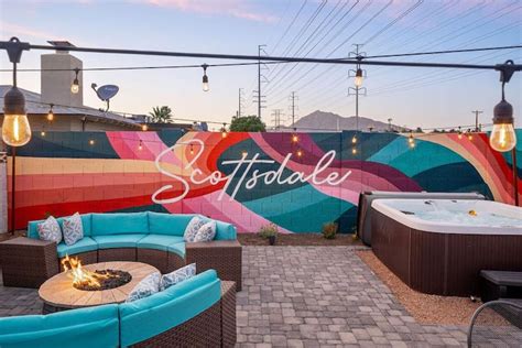 Pink Palms! Heated Pool•Spa•8 Min Old Town - Houses for Rent in ...