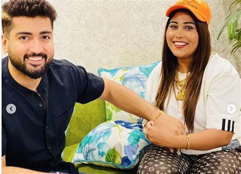 Punjabi singer Afsana Khan had a panic attack | Punjabi Buzz - PTC Punjabi