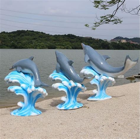 游泳区装饰海洋生物玻璃钢海豚雕塑报价_中科商务网