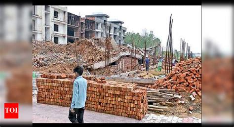 Fresh construction at building collapse site sans NOC | Chandigarh News ...
