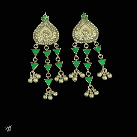 Traditional Rajasthani Silver Flower Hooks with Green Color Glass Sett ...