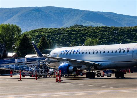 Major publication claims Aspen airport is ‘most stressful’, but data is ...