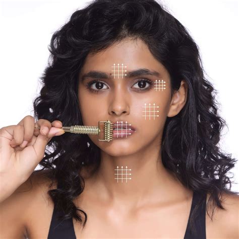 House of Beauty Gold Collagen Roller for Under Eye Dark Circle