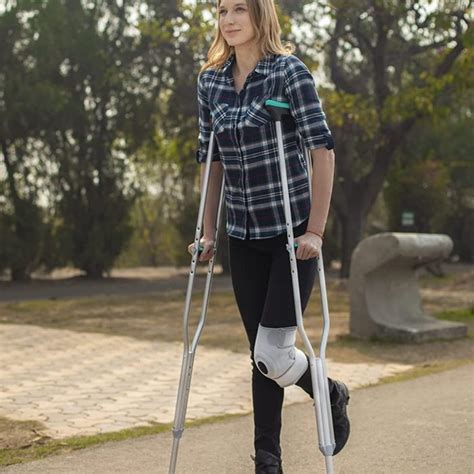 TYNOR L-21 AUXILIARY CRUTCH – Medura Healthcare