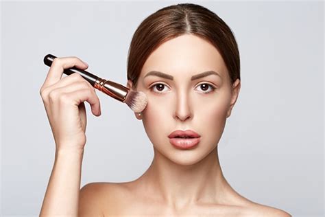 5 products you need for flawless base makeup