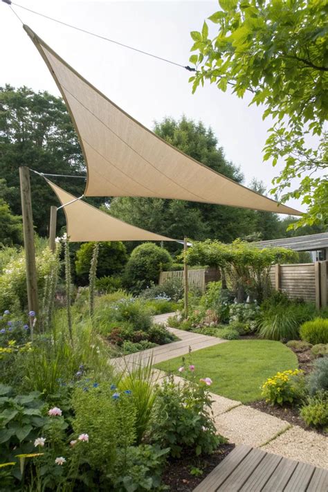 18+ Inspiring Triangle Shade Sail Ideas - Garden.eco