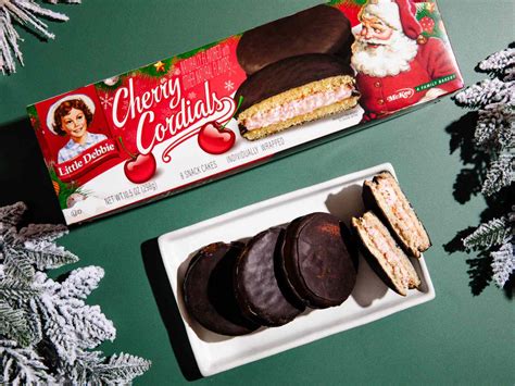 I Tried 7 Little Debbie Holiday Treats and This One Is the Jolliest of ...