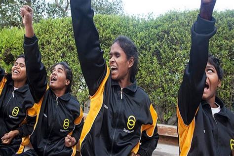 Women Power: किसी पर निर्भर नही है ये नेत्रहीन लड़कियां, खुद करती है ...