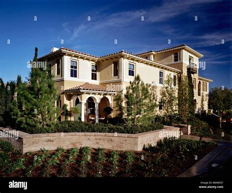 Front exterior contemporary Italianate style home Stock Photo - Alamy