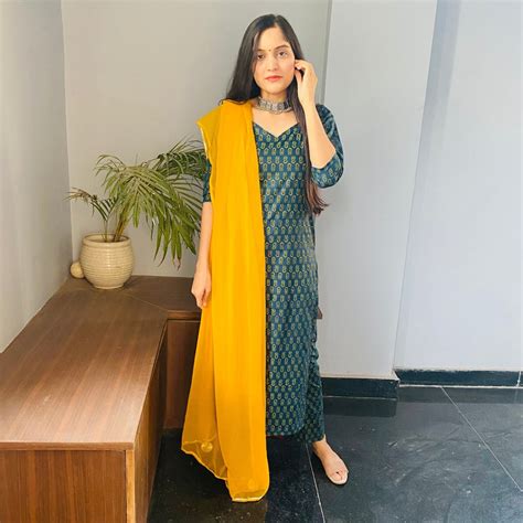 Emerald Printed Suit Set – Label Krisha