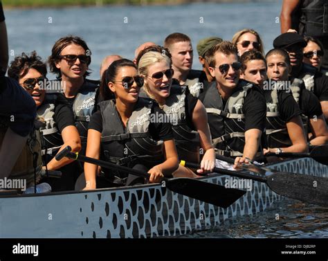 Kim Kardashian, Kris Jenner The Kardashian family competes in a drag ...