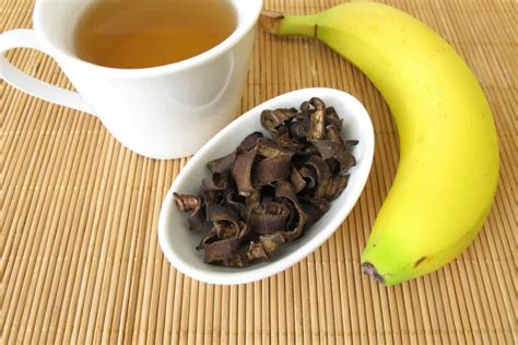 https://positivebloom.com/wp-content/uploads/2022/10/tea-from-organic-bananas-peels.jpg.webp?utm_source=chatgpt.com