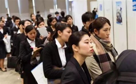 日本留学生考什么专业适合女生？