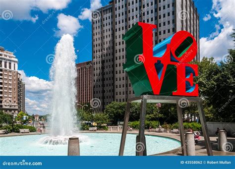 The Love Statue, Philadelphia Editorial Photography - Image of ...
