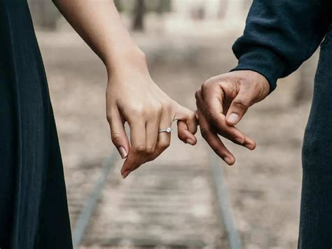 5 vital things only men can do to save their marriage | The Times of India