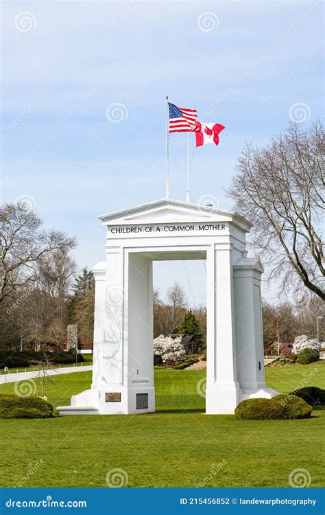 Deserted Border Crossing at International Peace Arch Blaine Editorial ...