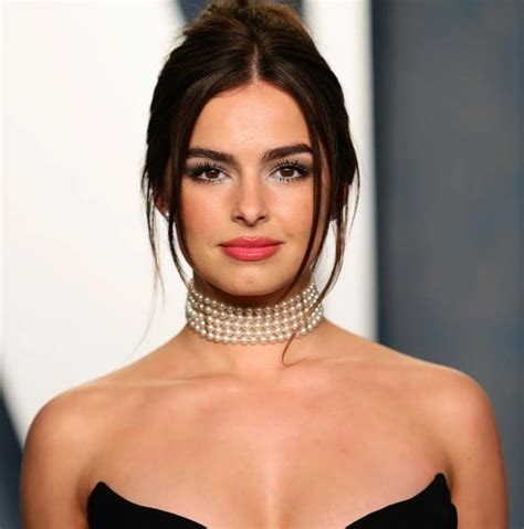 Image result for Addison Rae Outline