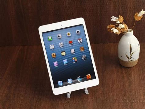 Apple iPad Pro 12.9" with Magic Keyboard Kit (256GB, Wi-Fi + 4G
