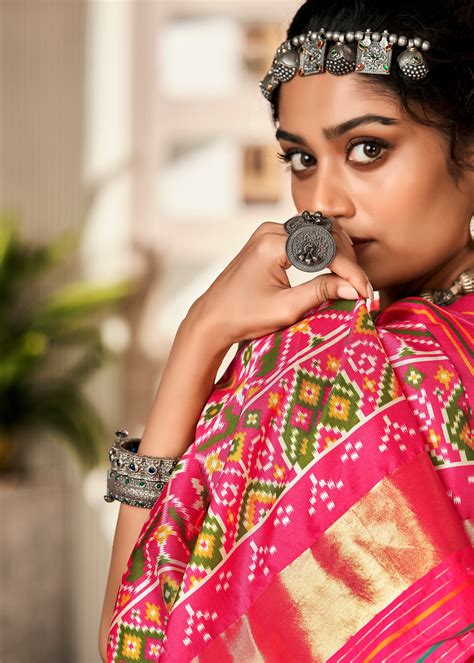 Pink & Green Elora Ajrak Printed Patola Saree – Jhalak Kalpi