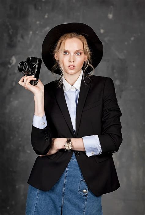 Diane Keaton: estilosa a los 30 y a los 70 - La Tercera
