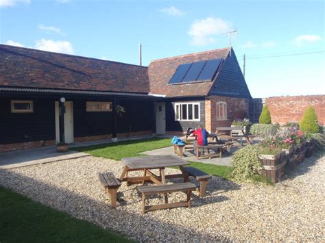PALACE FARM HOSTEL & CAMPSITE (Doddington) - Hostel Reviews & Photos ...