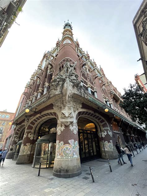 Palau de la Música Catalana ~ vertical panorama : r/Barcelona
