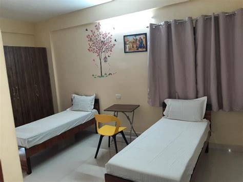 PG for BOTH in HAPPY NEST CO-LIVING PG WHITE ROSE LAYOUT for Rs 7500 ...