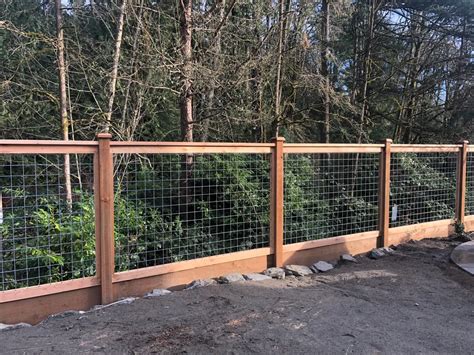 Why Hog Wire Fence Panels Are Seattle’s 2025 Obsession - Inline Fence